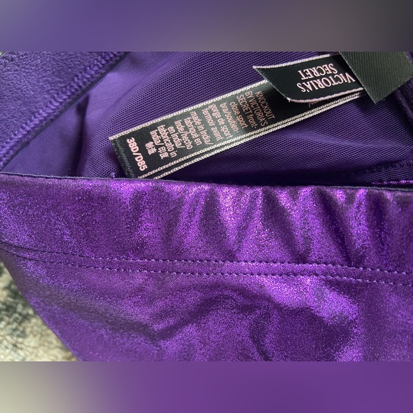 Victoria’s Secret Knockout Front Closure Sports Bra 38D Brand New! - Picture 3 of 16